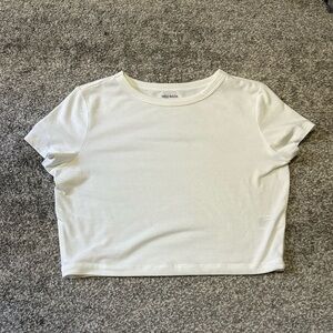 medium wild fable white cropped tee